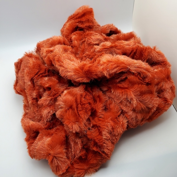 Faux Fur Orange Scarf NWOT - Picture 4 of 13
